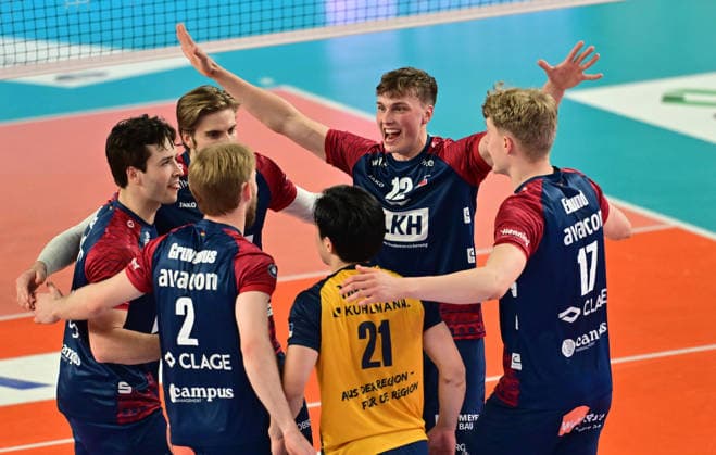 GER 1 VBL, Play Off Final, SVG Lueneburg vs Berlin Recycling Volleys 29 04 2026, GER 1 VBL, PLay Off Fnale, SVG Lueneburg vs Berlin Recycling Volleys, in the picture the Lueneburg team cheers nordphotoxGmbH xWitke nph00002