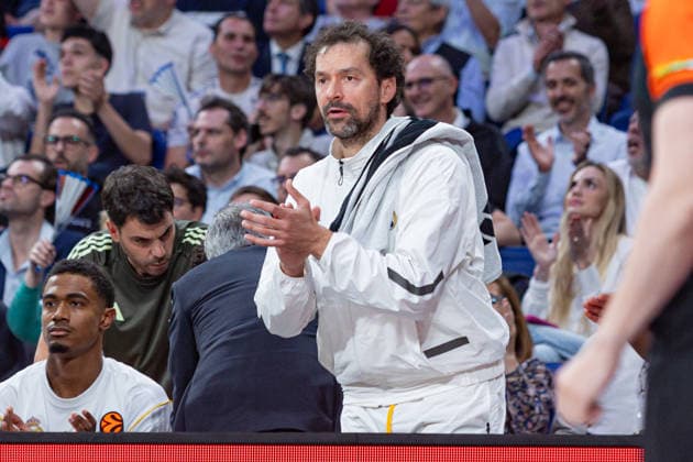 ESP Real Madrid v Hapoel IBI Tel Aviv Euroleague PlayOff Game 1 Sergio Llull of Real Madrid during the Euroleague match, PlayOff Game 1, between Real Madrid and Hapoel IBI Tel Aviv played at Movistar Arena Stadium on April 29 2026 in Madrid Spain Madrid Spain Basketball Copyright: xAlbaxPachecox xAgenciaxLOFx