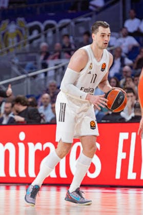 ESP Real Madrid v Hapoel IBI Tel Aviv Euroleague PlayOff Game 1 Mario Hezonja of Real Madrid in action during the Euroleague match, PlayOff Game 1, between Real Madrid and Hapoel IBI Tel Aviv played at Movistar Arena Stadium on April 29 2026 in Madrid Spain Madrid Spain Basketball Copyright: xAlbaxPachecox xAgenciaxLOFx