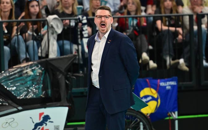 GER 1 VBL, Play Off Final, SVG Lueneburg vs Berlin Recycling Volleys 29 04 2026, GER 1 VBL, PLay Off Fnale, SVG Lueneburg vs Berlin Recycling Volleys, in the picture coach Alexandre Leal Goulart Nunes Berlin nordphotoxGmbH xWitke nph00002