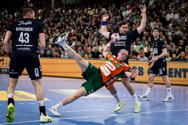 FLENSBURG, GERMANY - APRIL 29: Justus Fischer (Recken - TSV Hannover-Burgdorf, 54) in attack during the EHF European League quarter-final match between SG Flensburg-Handewitt vs Recken - TSV Hannover-Burgdorf at GP JOULE Arena, on matchday April 29, 2026 in Flensburg, Germany. Schleswig-Holstein Germany Copyright: xMarioxM.xKobergx