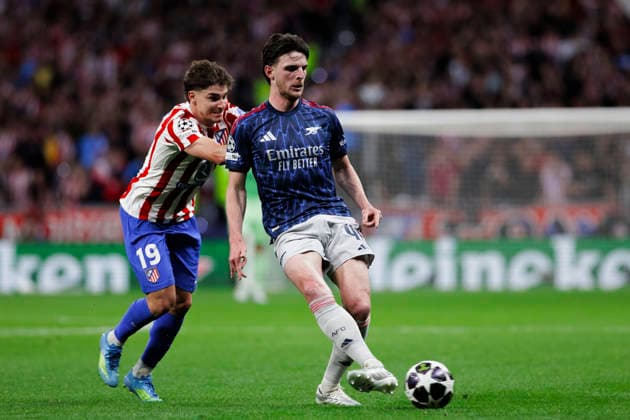 UEFA champions league - Atletico de Madrid vs Arsenal MADRID,SPAIN - 29 April:Declan Rice of Arsenal and Julian Alvarez of Atletico de Madrid in action during the UEFA Champions League 2025 26 semifinal first Leg match between Atletico de Madrid and Arsenal at Riyadh Air Metropolitano Stadium. (Photo by Guille Martinez f22photo) Madrid Riyadh Air Metropolitano Stadium Spain Copyright: xGuillermoxMartinezx