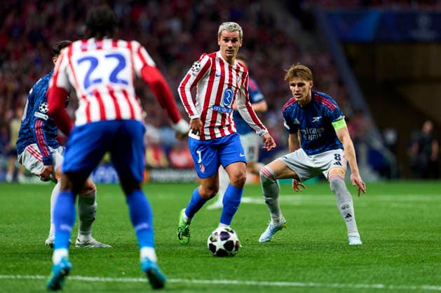 Antoine Griezmann of Atletico de Madrid and Martin Odegaard of Arsenal FC during the UEFA Champions League match between Atletico de Madrid and Arsenal FC at Riyadh Air Metropolitano on April 29, 2026. - 29 04 2026 - Spain Madrid Madrid -  LGMx xLexPictorium LePictorium_0332795