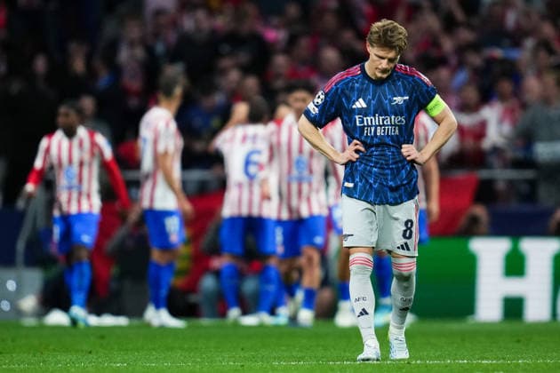 260429 Martin odegaard of Arsenal looks dejected after 1 1 during the UEFA Champions League semifinal match between Atletico Madrid and Arsenal on April 29, 2026 in Madrid Photo Bagu Blanco BILDBYRAN COP 18 XY0118 fotboll football soccer fotball uefa champions league champions league semifinal semifinals atletico madrid arsenal bbeng depp  Copyright: BAGUxBLANCO BB260429BB454