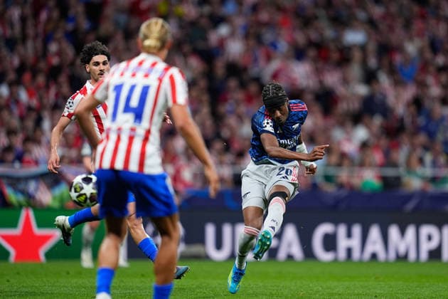 April 29, 2026, Madrid, Madrid, Spain: Noni Madueke of Arsenal FC shoots during the UEFA Champions League 2025 26 League Semi Final First Leg match between Atletico de Madrid and Arsenal FC at Riyadh Air Metropolitano on April 29, 2026, in Madrid, Spain. Madrid Spain - ZUMAa181 20260429_zaa_a181_304 Copyright: xDennisxAgyemanx