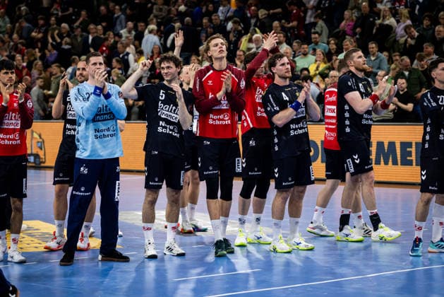 FLENSBURG, GERMANY - APRIL 29: team SG Flensburg-Handewitt after the game during the EHF European League quarter-final match between SG Flensburg-Handewitt vs Recken - TSV Hannover-Burgdorf at GP JOULE Arena, on matchday April 29, 2026 in Flensburg, Germany. Schleswig-Holstein Germany Copyright: xMarioxM.xKobergx