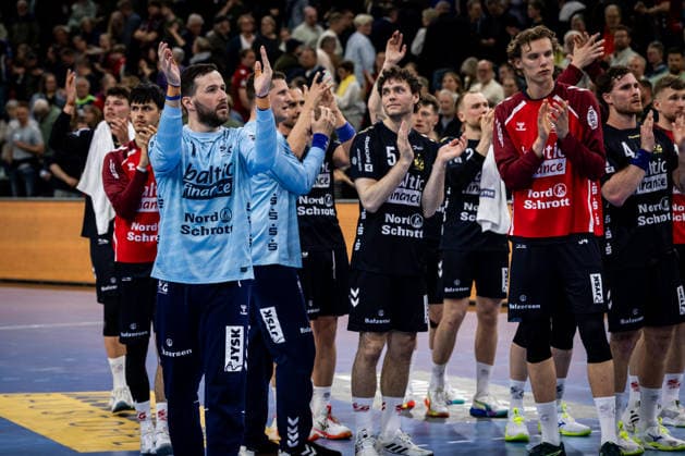 FLENSBURG, GERMANY - APRIL 29: team SG Flensburg-Handewitt after the game during the EHF European League quarter-final match between SG Flensburg-Handewitt vs Recken - TSV Hannover-Burgdorf at GP JOULE Arena, on matchday April 29, 2026 in Flensburg, Germany. Schleswig-Holstein Germany Copyright: xMarioxM.xKobergx