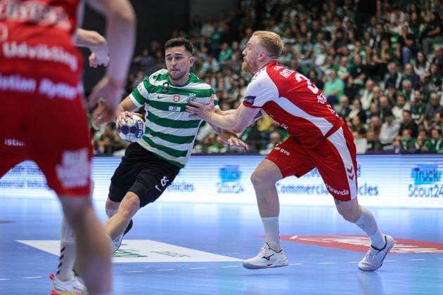 8Gurri, Jan SPORTING in action during the match between Sporting Clube de Portugal vs AALBORG HANDBOLD, valid for Machineseeker EHF Champions League Quarter-finals 2025 2026 at Pavilhao Joao Rocha in Lisbon on 29 Apri 2026. Lisbon Pavilhao Joao Rocha Lisbon Portugal Copyright: xIMAGOx xPRIMExSPORTSxIMAGESx xANGELOxMOREIRAx