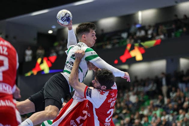 6Costa, Francisco SPORTING in action during the match between Sporting Clube de Portugal vs AALBORG HANDBOLD, valid for Machineseeker EHF Champions League Quarter-finals 2025 2026 at Pavilhao Joao Rocha in Lisbon on 29 Apri 2026. Lisbon Pavilhao Joao Rocha Lisbon Portugal Copyright: xIMAGOx xPRIMExSPORTSxIMAGESx xANGELOxMOREIRAx