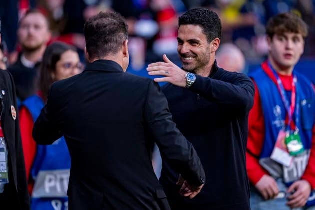 Atletico de Madrid v Arsenal FC - UEFA Champions League 2025 26 Semi Final First Leg MADRID, SPAIN - APRIL 29: Arsenal Head Coach Mikel Arteta (R) greets Atletico de Madrid Head Coach Diego Simeone (L) during the UEFA Champions League 2025 26 Semi Final First Leg match between Atletico de Madrid and Arsenal FC at Estadio Riyadh Air Metropolitano on April 29, 2026 in Madrid, Spain. Madrid Estadio Riyadh Air Metropolitano Madrid Spain Copyright: xAlbertoxGardinx AGardin_20260429_Foot_Cham_Atl_Mad_Ars_0232