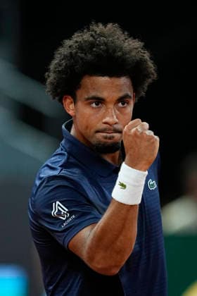 April 29, 2026, Madrid, Madrid, Spain: Arthur Fils of France reacts against Jiri Lehecka of Czech Republic during the Mutua Madrid Open 2026 at La Caja Magica on April 29, 2026 in Madrid, Spain. Madrid Spain - ZUMAa181 20260429_zaa_a181_387 Copyright: xOscarxJ.xBarrosox