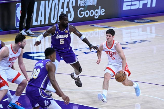 NBA, Basketball Herren, USA Playoff: Los Angeles Lakers vs Houston Rockets in Los Angeles LOS ANGELES, CA - APRIL 29: Reed Sheppard (15) of Rockets in action against Deandre Ayton (5) of Lakers during the NBA playoffs game 5 between Los Angeles Lakers and Houston Rockets at the Crypto.com Arena on April 29, 2026 in Los Angeles, California, United States. Tayfun Coskun Anadolu California United States. Editorial use only. Please get in touch for any other usage.  Copyright: x2026xAnadoluxTayfunxCoskunx