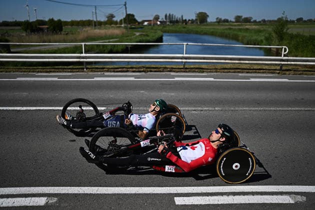UCI Para Cycling Road World Cup: Round 2 Picture by Mathew Wells SWpix.com - 30 04 2026 - Cycling - UCI Para Cycling Road World Cup: Round 2 - Gistel, West Flanders, Belgium - Men H1 H2 Road Race - Maarten Duif (Canada), Barry Wilcox (USA) Copyright: x xSWpix.comx(t axPhotographyxHubxLtd)xMathewxWells SWpix.comx SWP-3030-13595