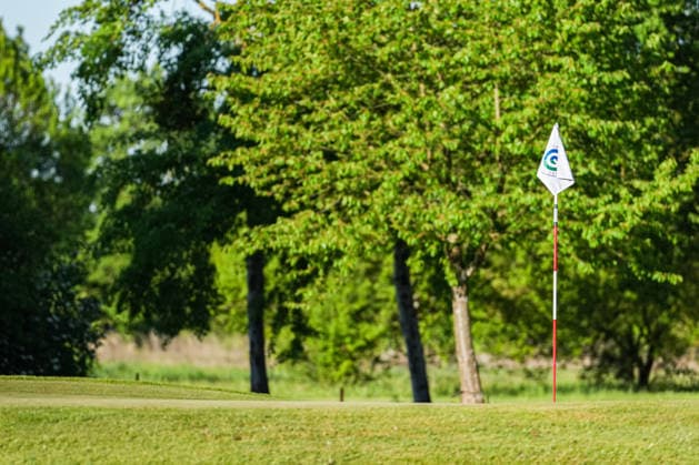 German Hole Playing Championship Men GC Urloffen 2026, 30 04 2026 PIN with golf association flag German Hole Playing Championship Men GC Urloffen 2026, 30 04 2026 Copyright: xBEAUTIFULxSPORTS Boscox