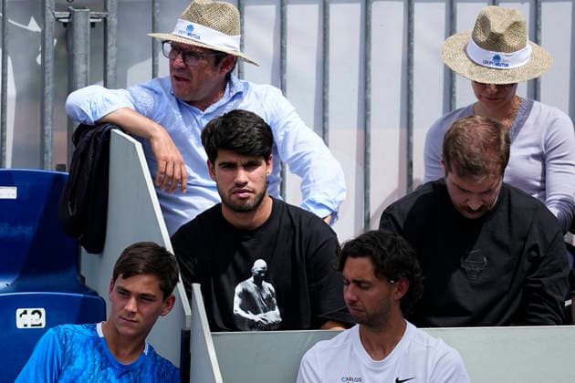 April 30, 2026, Madrid, Madrid, Spain: Carlos Alcaraz is seen during his brotherÃ¢â‚¬â ¢s U16 match, Jaime Alcaraz of Spain against Pol Mas Tabuena of Spain, during the Mutua Madrid Open U16 2026 at La Caja Magica on April 30, 2026 in Madrid, Spain. Madrid Spain - ZUMAa181 20260430_zaa_a181_002 Copyright: xOscarxJ.xBarrosox