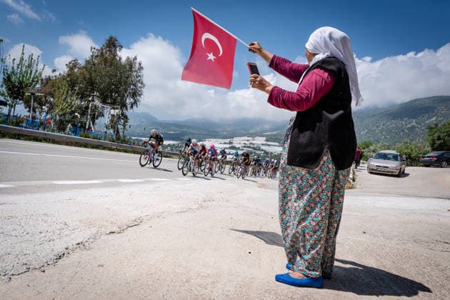 61st Presidential Cycling Tour of Turkiye ANTALYA, TURKIYE - APRIL 30: Cyclists compete in the Patara-Kemer stage of the 61st Presidential Cycling Tour of Turkiye (TUR 2026) on April 30, 2026, in Antalya, Turkiye. This 5th stage is part of the International Cycling Union (UCI) Europe Tour calendar and is the only race in Turkiye categorized as a ProSeries event. Numerous athletes participated in this 177.9-kilometer route, which highlights the natural beauty of the Mediterranean coast. Ahmet Serdar Eser Anadolu Antalya Turkey. Editorial use only. Please get in touch for any other usage.  Copyright: x2026xAnadoluxAhmetxSerdarxEserx