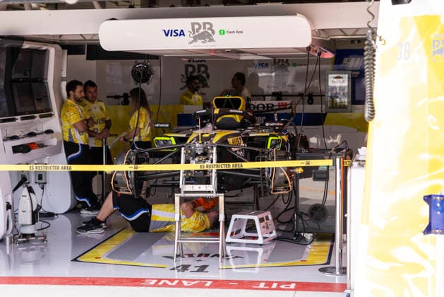Formula 1 Crypto.com Miami Grand Prix 2026 Joseph Pinchin OVERTAKE MAXPPP - Miami 30 04 2026 Visa Cash App Racing Bulls Formula One Team garage at the Formula 1 Crypto.com Miami Grand Prix 2026, the 4th round of the 2026 FIA Formula 1 World Championship, WM, Weltmeisterschaft at the Miami International Autodrome in Miami Gardens, United States, from 30 April to 3 May 2026 Miami Miami International Autodrome in Miami Gardens United States  Copyright: xOVERTAKE MAXPPPxJosephxPinchinx OVT202604304839 OVT202604304839