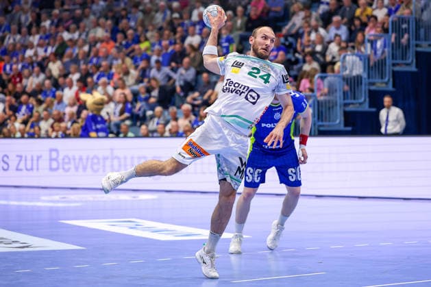 30 04 2026, Handball, 1 HBL, VfL Gummersbach Frisch Auf Göppingen, Season 2025 2026 Men, Schwalbe Arena Marcel Schiller Frisch Auf Göppingen 24 throws the ball on goal North Rhine-Westphalia Germany