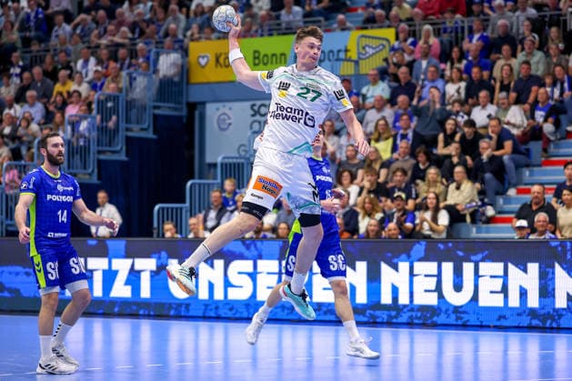 30 04 2026, Handball, 1 HBL, VfL Gummersbach Frisch Auf Göppingen, Season 2025 2026 Men, Schwalbe Arena Oskar Sunnefeldt Frisch Auf Göppingen 27 throws the ball on goal North Rhine-Westphalia Germany