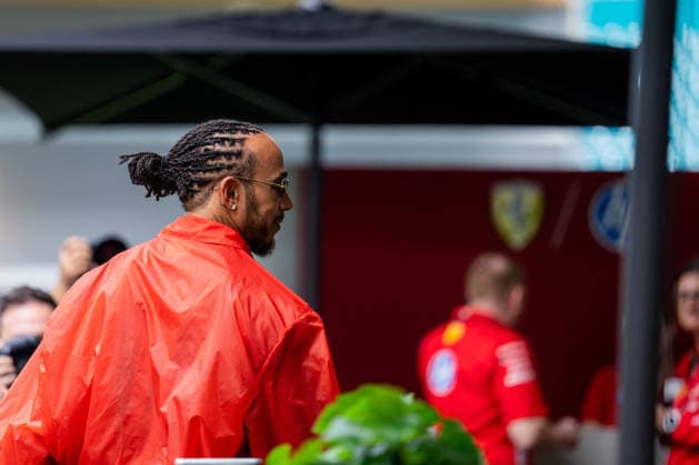 Miami Grand Prix 2026 - Lewis Hamilton - Media Day LEWIS HAMILTON (GBR) of Scuderia Ferrari HP wearing a fashionable outfit on Thursday (Media Day) during the 2026 Formula 1 Crypto.com Miami Grand Prix at the Miami International Autodrome on April 30, 2026. Photo by Antoine Lapeyre ABACAPRESS.COM Miami United States  Copyright: xLapeyrexAntoine ABACAx