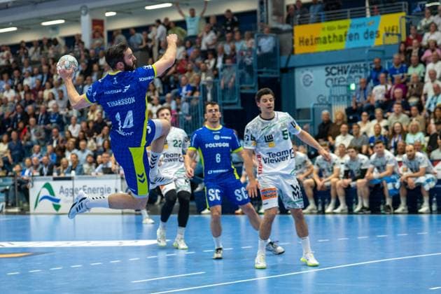 Teitur Oern Einarsson, Back, VfL Gummersbach 14 , MiloÅ¡ VujoviÄ‡, Outside, VfL Gummersbach 6 , Rutger ten Velde, Outside, Frisch Auf Goeppingen 5 , VfL Gummersbach vs Frisch Auf Goeppingen, Daikin Handball Bundesliga, Men , Matchday 30, 30 04 2026 Gummersbach NRW Germany Copyright: xkolbert-press MartinxWdziecznyx