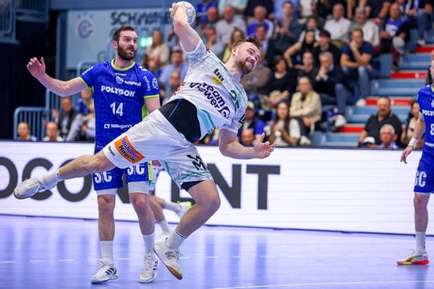30 04 2026, Handball, 1 HBL, VfL Gummersbach Frisch Auf Göppingen, Season 2025 2026 Men, Schwalbe Arena Ludvig Aström Frisch Auf Göppingen 25 throws the ball on goal North Rhine-Westphalia Germany