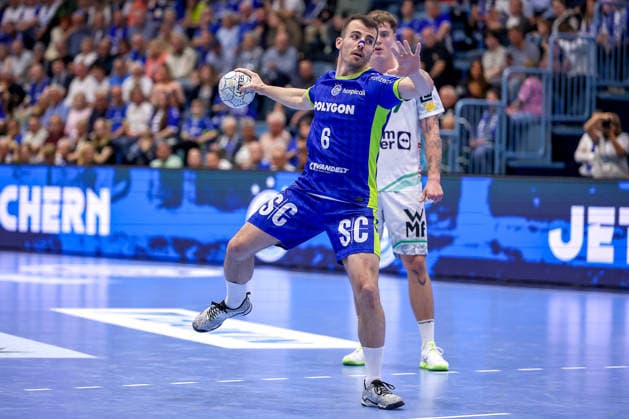 30 04 2026, Handball, 1 HBL, VfL Gummersbach Frisch Auf Göppingen, Season 2025 2026 Men, Schwalbe Arena Milos Vujovic VfL Gummersbach 06 throws the ball on goal North Rhine-Westphalia Germany