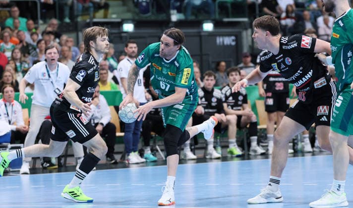 Leipzig, 30 04 2026, Arena Leipzig, Handball, Bundesliga, 30 Spieltag , SC DHfK Leipzig vs HC Erlangen , Im Bild Dean Bombac 67, DHfK , Nur zur redaktionellen Nutzung Only editorial use , DHB HBL regulations prohibit any use of photographs as image sequences and or quasi video ,