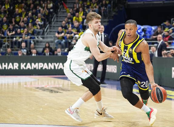 Fenerbahce Beko v Zalgiris - EuroLeague ISTANBUL, TURKIYE - APRIL 30: Devon Howard Hall (20) of Fenerbahce Beko in action against Dovydas Giedraitis (9) of Zalgiris during the EuroLeague play-off second match between Fenerbahce Beko and Zalgiris at Ulker Sports and Event Hall in Istanbul, Turkiye on April 30, 2026. Esra Bilgin Anadolu Istanbul Turkey. Editorial use only. Please get in touch for any other usage.  Copyright: x2026xAnadoluxEsraxBilginx