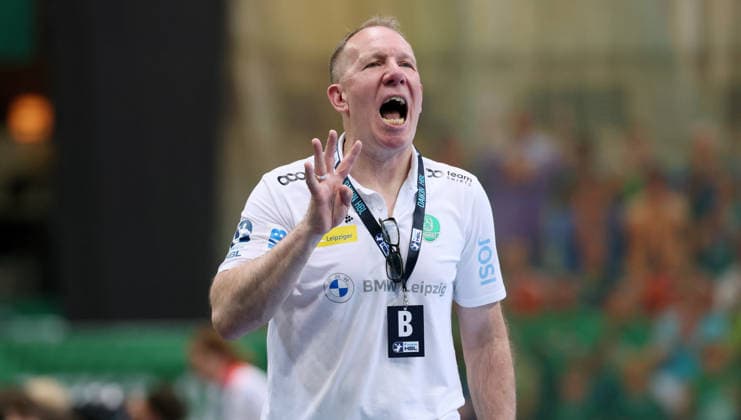 Leipzig, 30 04 2026, Arena Leipzig, Handball, Bundesliga, 30 Spieltag , SC DHfK Leipzig vs HC Erlangen , Im Bild Trainer Frank Carstens, DHfK Leipzig , Nur zur redaktionellen Nutzung Only editorial use , DHB HBL regulations prohibit any use of photographs as image sequences and or quasi video ,