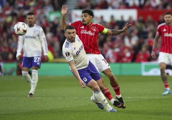 Nottingham Forest v Aston Villa, UEFA Europa League, Semi Final 1st leg 30.04.26 Nottingham Forest v Aston Villa, UEFA Europa League, Semi Final 1st leg Bradley Ormesher The Times Morgan Gibbs-White of Nottingham Forest and John McGinn of Aston Villa  Copyright: xBradleyxOrmesherx NINTCHDBPICT001077336659
