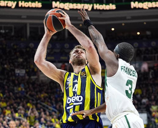 Fenerbahce Beko v Zalgiris - EuroLeague ISTANBUL, TURKIYE - APRIL 30: Nicolo Melli (4) of Fenerbahce Beko in action against Sylvain Francisco (3) of Zalgiris during the EuroLeague play-off second match between Fenerbahce Beko and Zalgiris at Ulker Sports and Event Hall in Istanbul, Turkiye on April 30, 2026. Esra Bilgin Anadolu Istanbul Turkey. Editorial use only. Please get in touch for any other usage.  Copyright: x2026xAnadoluxEsraxBilginx