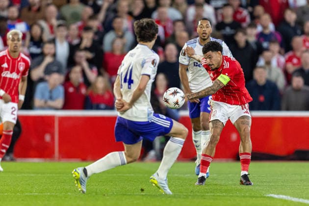 Nottingham Forest v Aston Villa, Europa League, Semi Final First Leg Nottingham Forest midfielder Morgan Gibbs-White (10) shoots at goal during the Europa League semi-final 1st leg match between Nottingham Forest and Aston Villa at the City Ground, Nottingham, UK on 30 April 2026. Nottingham City Ground Nottinghamshire UK Editorial use only , Copyright: xManjitxNarotrax PSI-24183-0025