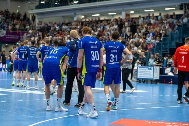 Emotions after the draw in the final seconds, VfL Gummersbach vs Frisch Auf Goeppingen, Daikin Handball Bundesliga, Men , Matchday 30, 30 04 2026 Gummersbach NRW Germany Copyright: xkolbert-press MartinxWdziecznyx