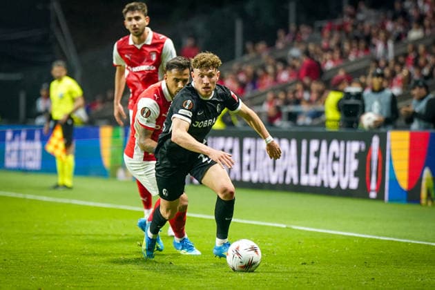 Portugal Football Europa League 2025 2026, semi-final Sporting Braga vs SC Freiburg Estadio Municipal de Braga POR Philipp Treu SC Freiburg, 29 on the ball Copyright: xJOERANxSTEINSIEKx