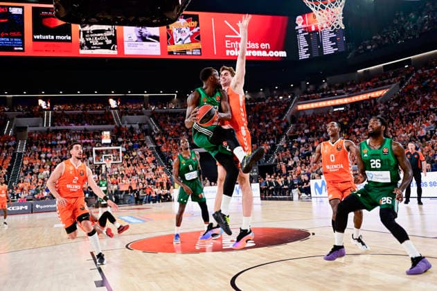 ESP Valencia Basket v Panathinaikos AKTOR Athens PlayOff Euroleague Jerian Grant of Panathinaikos during the Euroleague match, playoff Game 2, between Valencia Basket and Panathinaikos AKTOR Athens played at Roig Arena Stadium on April 30, 2026 in Valencia Spain Valencia Spain Spain Basketball Copyright: xPacoxMGEstudix xAgenciaxLOFx