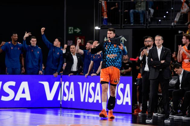 ESP Valencia Basket v Panathinaikos AKTOR Athens PlayOff Euroleague Jaime Pradilla of Valencia during the Euroleague match, playoff Game 2, between Valencia Basket and Panathinaikos AKTOR Athens played at Roig Arena Stadium on April 30, 2026 in Valencia Valencia Spain Valencia Spain Basketball Copyright: xPacoxMGEstudix xAgenciaxLOFx