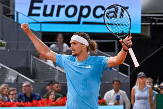 April 30, 2026, Madrid, Madrid, Spain: ALEXANDER ZVEREV of Germany - ADIDAS celebrating the match victory and waving to the crowd the Mutua Madrid Open 2026, ATP, Tennis Herren Masters 1000 and WTA, Tennis Damen 1000 tennis tournament, celebrated at Caja Magica on April 30, 2026 in Madrid, Spain. Madrid Spain - ZUMAc312 20260430_zsp_c312_321 Copyright: xOscarxManuelxSanchezx