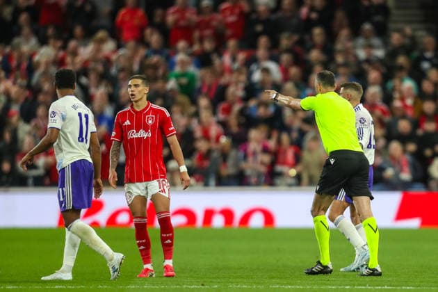Nottingham Forest v Aston Villa, UEFA Europa League Referee Joao Pinheiro points to he penalty spot after VAR check during the Nottingham Forest v Aston Villa UEFA Europa League Semi-Final 1st leg match at the City Ground, West Bridgford, England on 30 April 2026 Credit: Lee Keuneke Every Second Media Editorial use only. All images are copyright Every Second Media Limited. No images may be reproduced without prior permission. Copyright: xIMAGO EveryxSecondxMediax ESM-1958-0065 LeexKeunekex xEveryxSecondxMediax