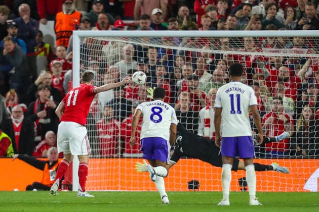 Nottingham Forest v Aston Villa, UEFA Europa League Chris Wood Of Nottingham Forest scores a GOAL 1-0 during the Nottingham Forest v Aston Villa UEFA Europa League Semi-Final 1st leg match at the City Ground, West Bridgford, England on 30 April 2026 Credit: Lee Keuneke Every Second Media Editorial use only. All images are copyright Every Second Media Limited. No images may be reproduced without prior permission. Copyright: xIMAGO EveryxSecondxMediax ESM-1958-0070 LeexKeunekex xEveryxSecondxMediax