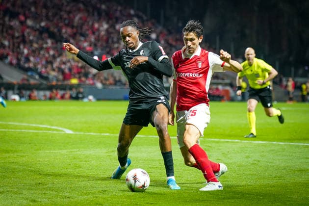 Portugal Football Europa League 2025 2026, semi-final Sporting Braga vs SC Freiburg Estadio Municipal de Braga POR Jordy Makengo SC Freiburg, 33 Paulo Oliveira SC Braga, 15 Copyright: xJOERANxSTEINSIEKx