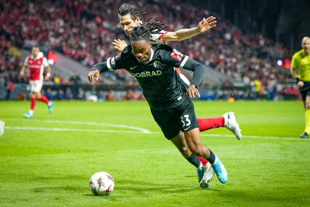 Portugal Football Europa League 2025 2026, semi-final Sporting Braga vs SC Freiburg Estadio Municipal de Braga POR Jordy Makengo SC Freiburg, 33 Paulo Oliveira SC Braga, 15 Copyright: xJOERANxSTEINSIEKx