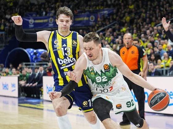 Fenerbahce Beko v Zalgiris - EuroLeague ISTANBUL, TURKIYE - APRIL 30: Tarik Biberovic (13) of Fenerbahce Beko in action against Nigel Williams-Goss (1) of Zalgiris during the EuroLeague play-off second match between Fenerbahce Beko and Zalgiris at Ulker Sports and Event Hall in Istanbul, Turkiye on April 30, 2026. Esra Bilgin Anadolu Istanbul Turkey. Editorial use only. Please get in touch for any other usage.  Copyright: x2026xAnadoluxEsraxBilginx