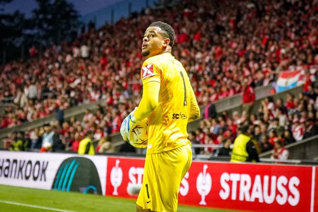 Portugal Soccer Europa League 2025 2026, Semifinal Sporting Braga vs SC Freiburg Estadio Municipal de Braga POR Noah Atubolu SC Freiburg, 01 Facial expression, facial expression, emotion Copyright: xJOERANxSTEINSIEKx