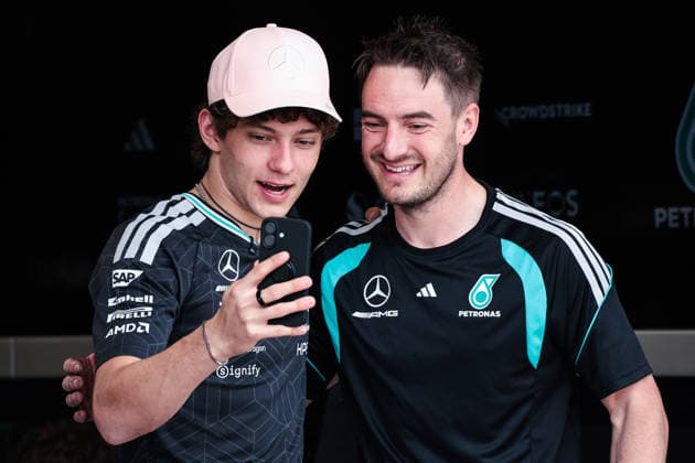 F1 - MIAMI GRAND PRIX 2026 KIMI ANTONELLI Andrea (ita), Mercedes AMG F1 Team W16, portrait during the Formula 1 Miami Grand Prix 2026, 4th round of the 2026 Formula One World Championship, WM, Weltmeisterschaft from May 1 to 3, 2026 on the Miami International Autodrome, in Miami Gardens, USA - Miami GardensUnited States  Copyright: xEricxAlonsox