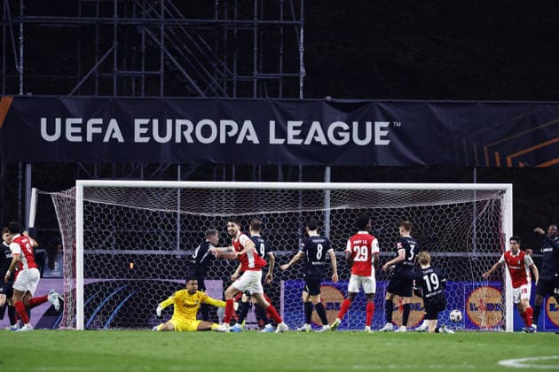 Two team group, Mannschaftsbild, Totale APRIL 30, 2026 - Football Soccer : UEFA Europa League Semi-finals 1st leg match between SC Braga 2-1 SC Freiburg at the Estadio Municipal de Braga in Braga, Portugal. Noxthirdxpartyxsales  aflo_328811997