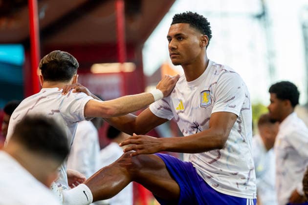 Nottingham Forest v Aston Villa, Europa League, Semi Final First Leg Aston Villa forward Ollie Watkins (11) warming up before before the Europa League semi-final 1st leg match between Nottingham Forest and Aston Villa at the City Ground, Nottingham, UK on 30 April 2026. Nottingham City Ground Nottinghamshire UK Editorial use only , Copyright: xManjitxNarotrax PSI-24183-0074