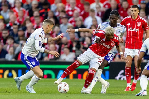 Nottingham Forest v Aston Villa, Europa League, Semi Final First Leg Nottingham Forest midfielder Omari Hutchinson (21) battles for possession during the Europa League semi-final 1st leg match between Nottingham Forest and Aston Villa at the City Ground, Nottingham, UK on 30 April 2026. Nottingham City Ground Nottinghamshire UK Editorial use only , Copyright: xManjitxNarotrax PSI-24183-0082