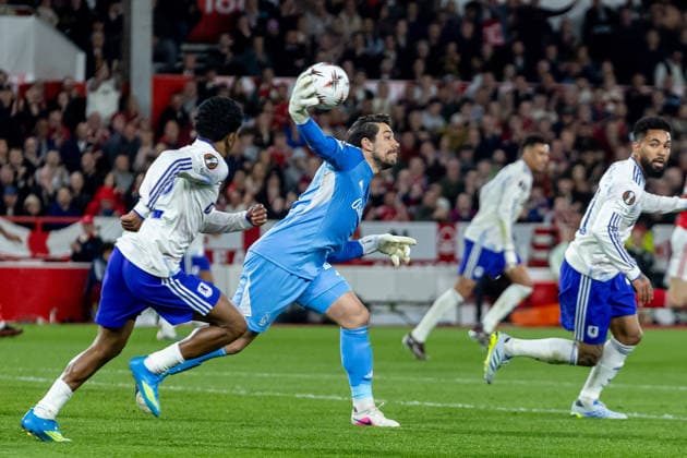 Nottingham Forest v Aston Villa, Europa League, Semi Final First Leg Nottingham Forest goalkeeper Stefan Ortega (27) throws ball out during the Europa League semi-final 1st leg match between Nottingham Forest and Aston Villa at the City Ground, Nottingham, UK on 30 April 2026. Nottingham City Ground Nottinghamshire UK Editorial use only , Copyright: xManjitxNarotrax PSI-24183-0110