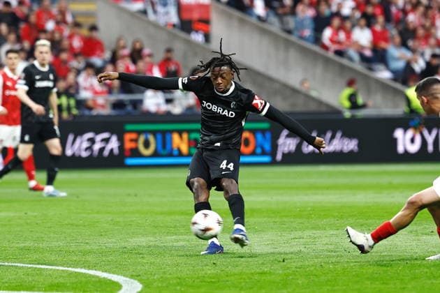 Johan Manzambi (Freiburg), APRIL 30, 2026 - Football Soccer : UEFA Europa League Semi-finals 1st leg match between SC Braga - SC Freiburg at the Estadio Municipal de Braga in Braga, Portugal. Noxthirdxpartyxsales  aflo_328820070